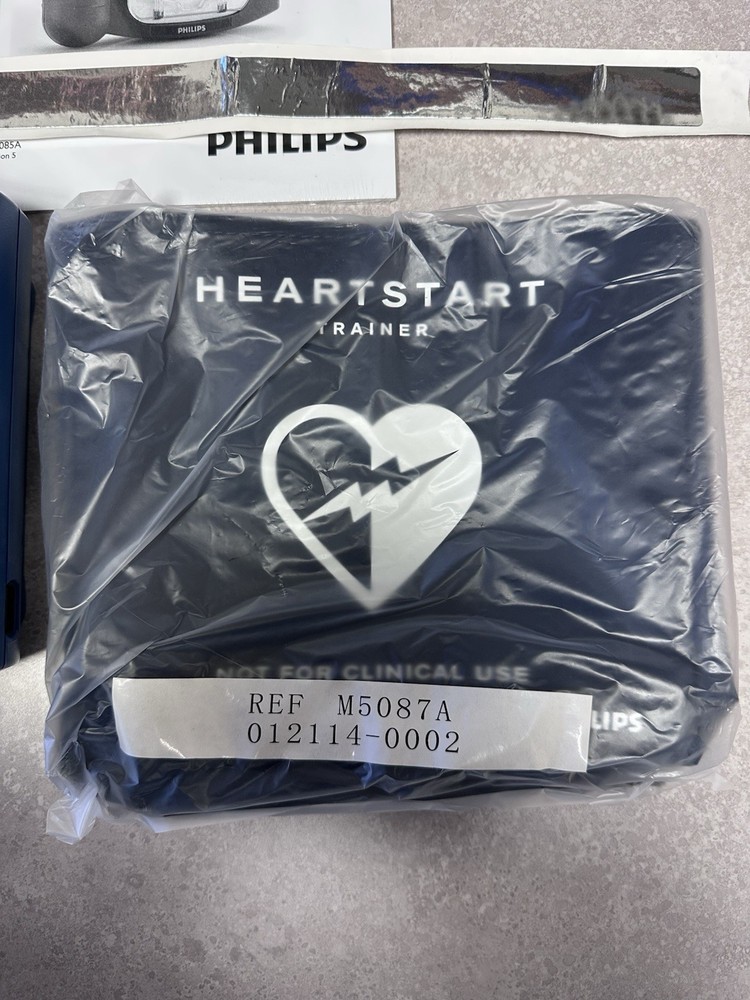 Philips HeartStart TRAINER HS1 AED SIMULATOR M5085A-ABA NIB