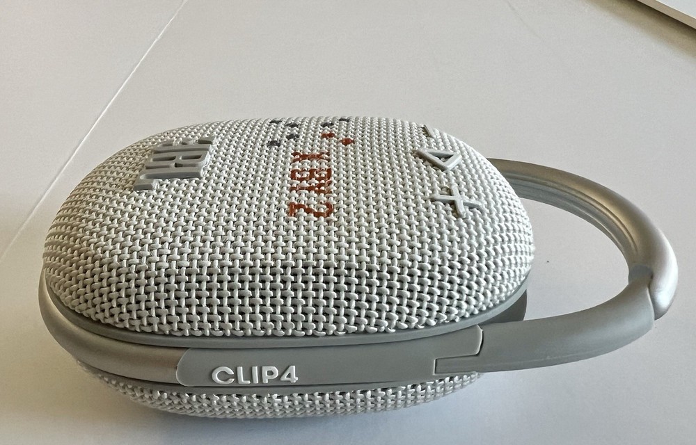 JBL Clip 4 Bluetooth Speaker Gray TESTED Works w/ Cable