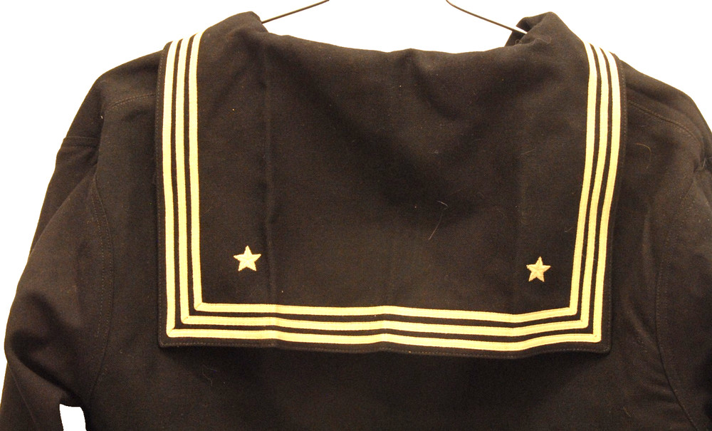 ID'd WWII U.S. NAVY CRACKER JACK UNIFORM, HAT, BELT, DOG TAG, PHOTO'S, CARDS