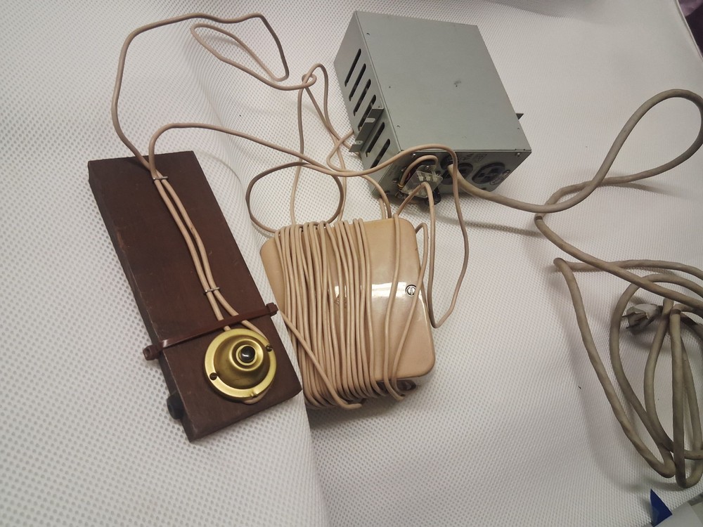 WORKING 850-00 Ringing Generator Doorbell. Call button set up.