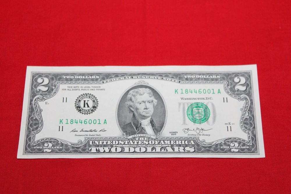 TWO DOLLAR BILL UNCIRCULATED CRISP $2 NOTES SEQUENTIAL ORDER PROTECTIVE SLEEVE