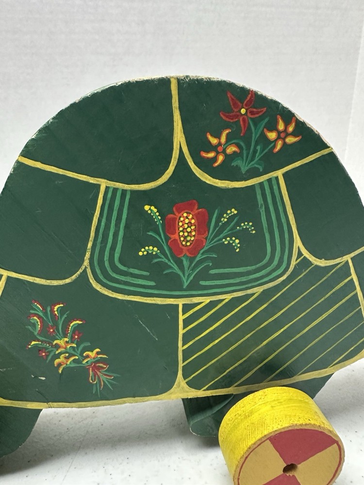 Vtg Green Handpainted Turtle Pull Along Toy