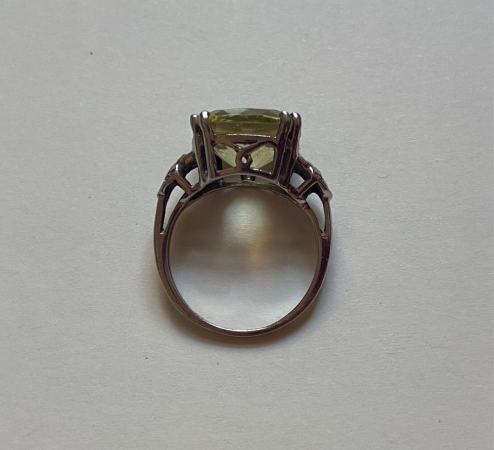 Sterling Silver Citine Ring Size 6