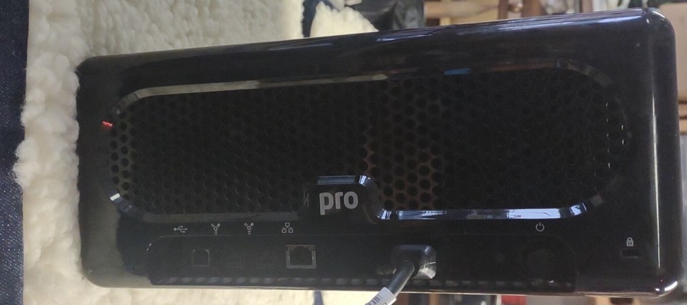 Data Robotics DROBO DRPR1-a Storage Array 902-00001-002 - No Harddrives - AS IS