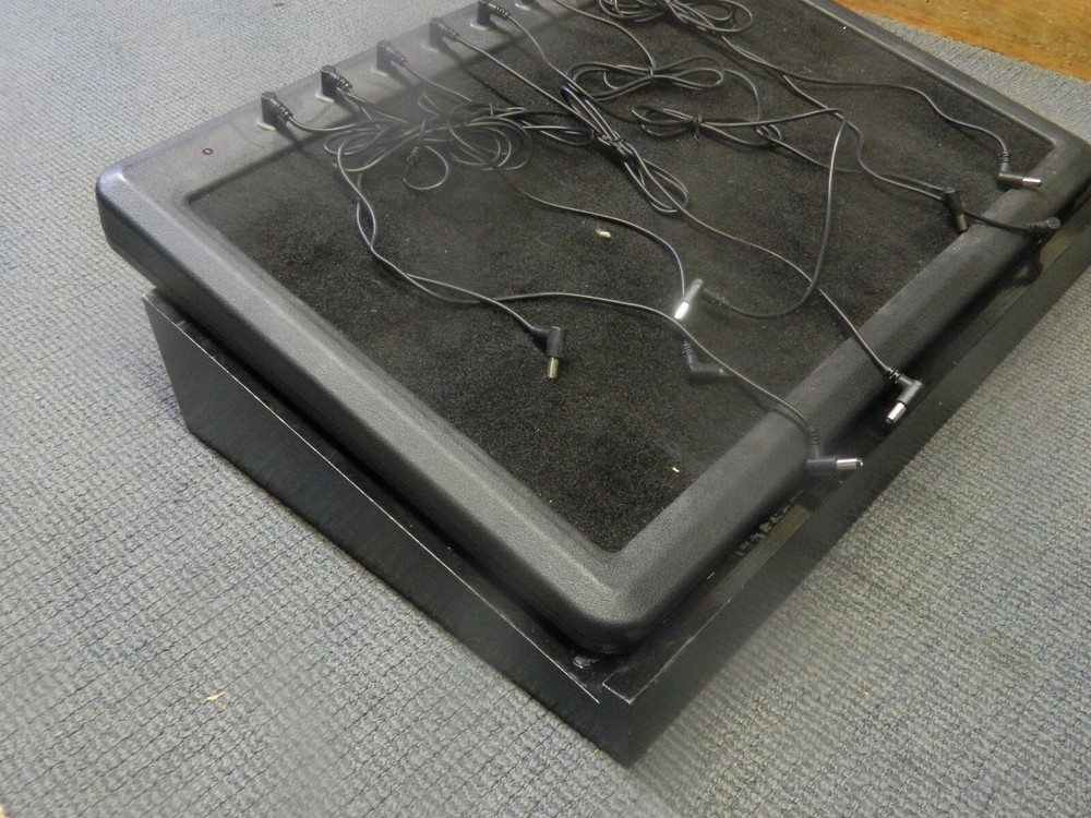 Powered Pedal Board with Stand and Wires