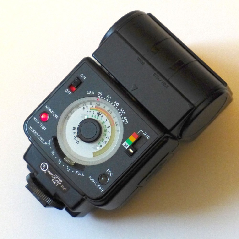 MINOLTA AUTO 320 ISO Shoe FLASH 1/16th - FULL Variable Power 3 Stage Auto Strobe