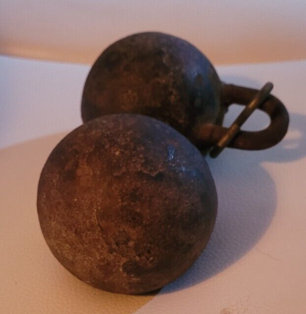 2 Vintage 2.5 Pound Cannon Balls ?Civil War? Era Unknown Collectible Decoration