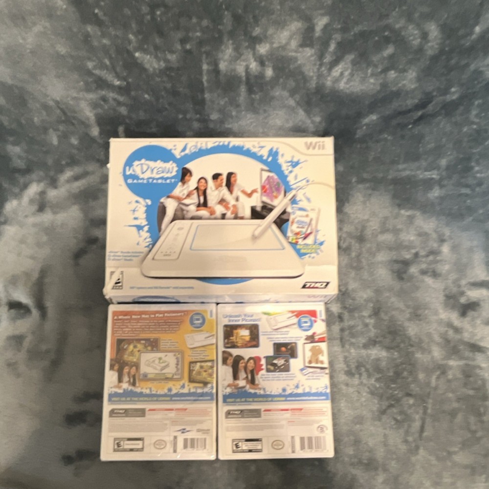 THQ uDraw GameTablet Bundle for Wii with uDraw Studio & Pictionary