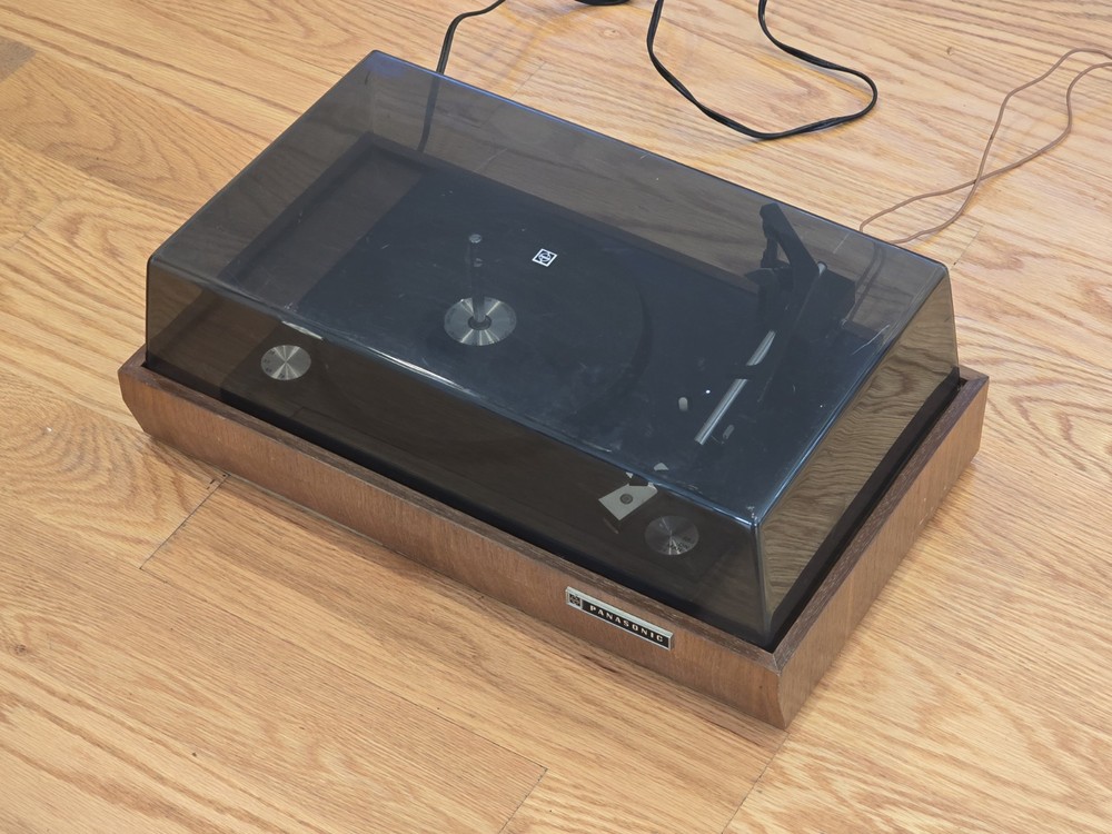 Panasonic RD-7673D Automatic 4-Speed Turntable RD7673D | Needs Servicing
