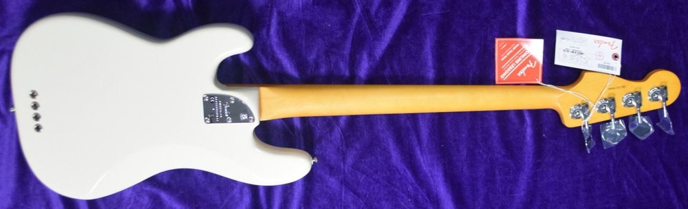 Fender AM Pro II Precision, Olympic White / Maple