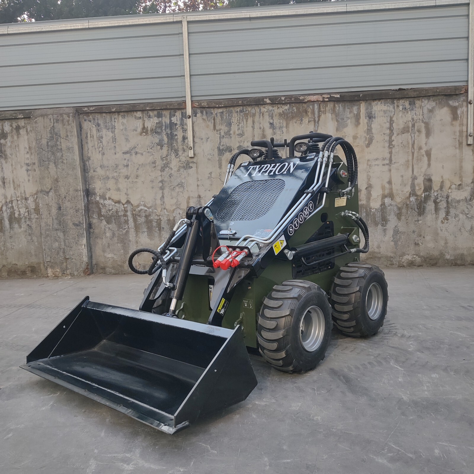 Honda 22.1 HP Mini Skid Steer Loader Wheel, New, Free Shipping