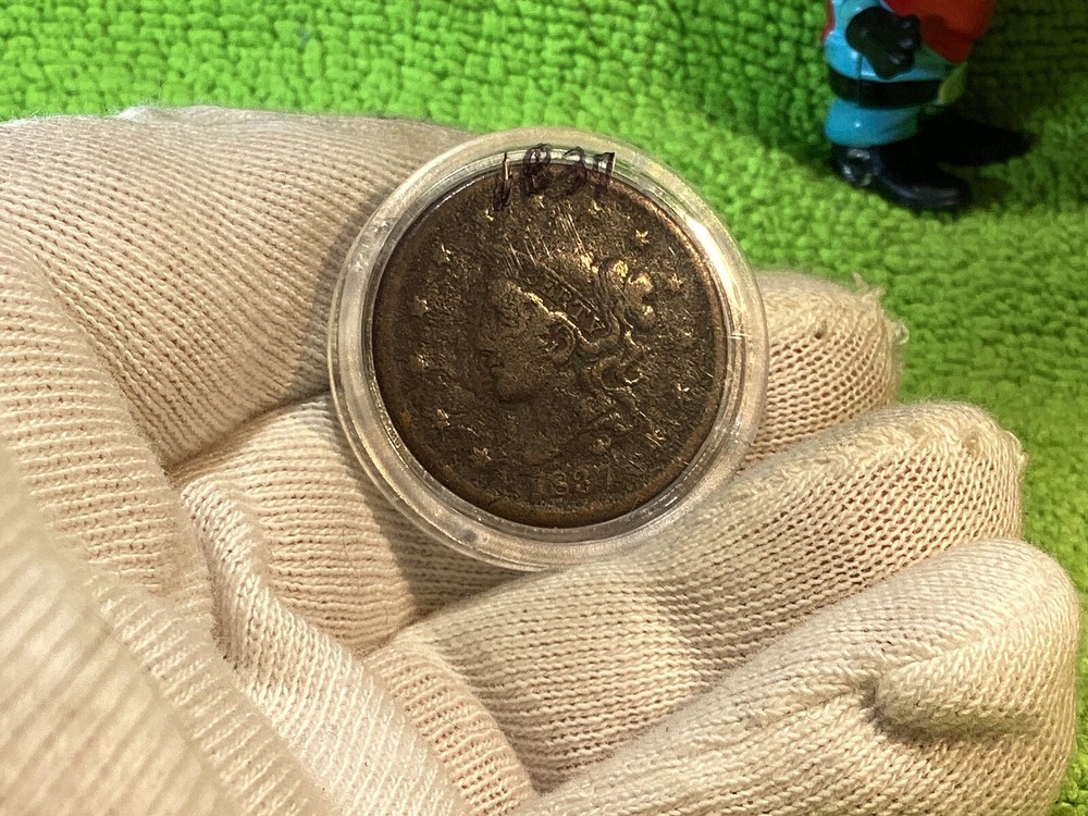 1837 “ THE YOUNG HEAD” LARGE CENT in AIRTIGHT