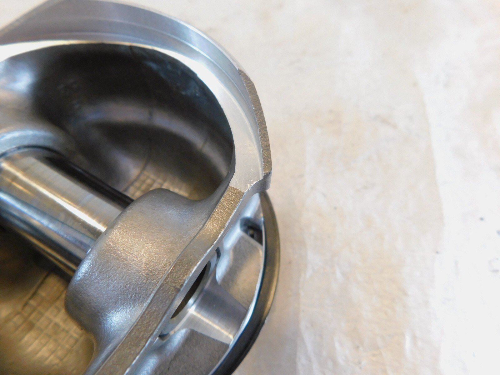 Harley Davidson Sportster 1200 48 Forty-Eight Engine Cylinders Barrel & Pistons