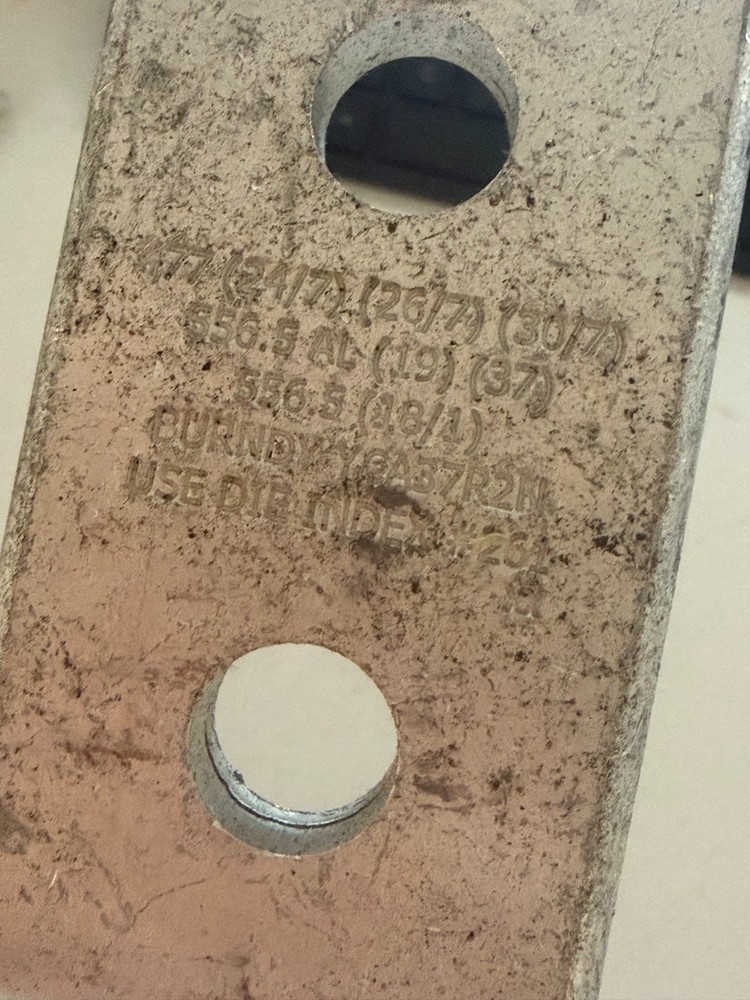 BURNDY YCA37R2N Compression Lug Terminal Connector