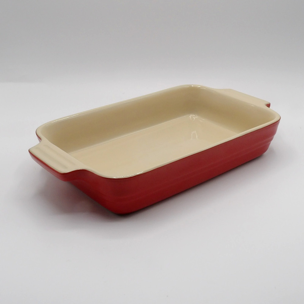 Red Apple by Le Creuset 10” Rectangular Baker Baking Dish EUC