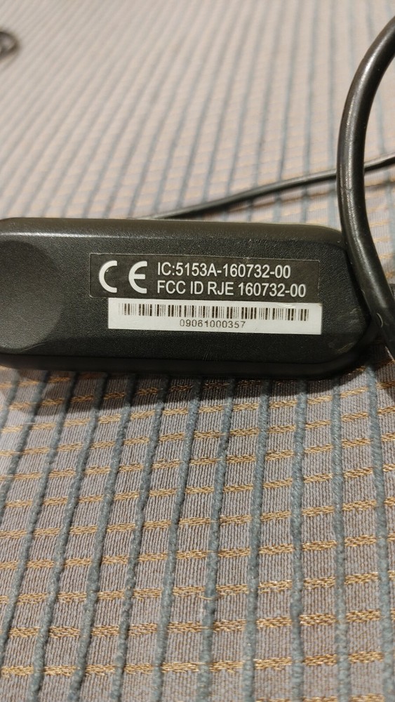 Monster FM Transmitter Car Adapter RJE160732-00 for iPad usage