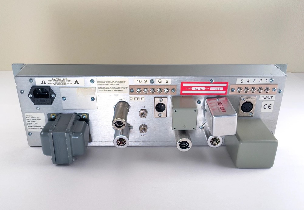 Universal Audio Teletronix LA-2A Classic Leveling Amplifier Compressor