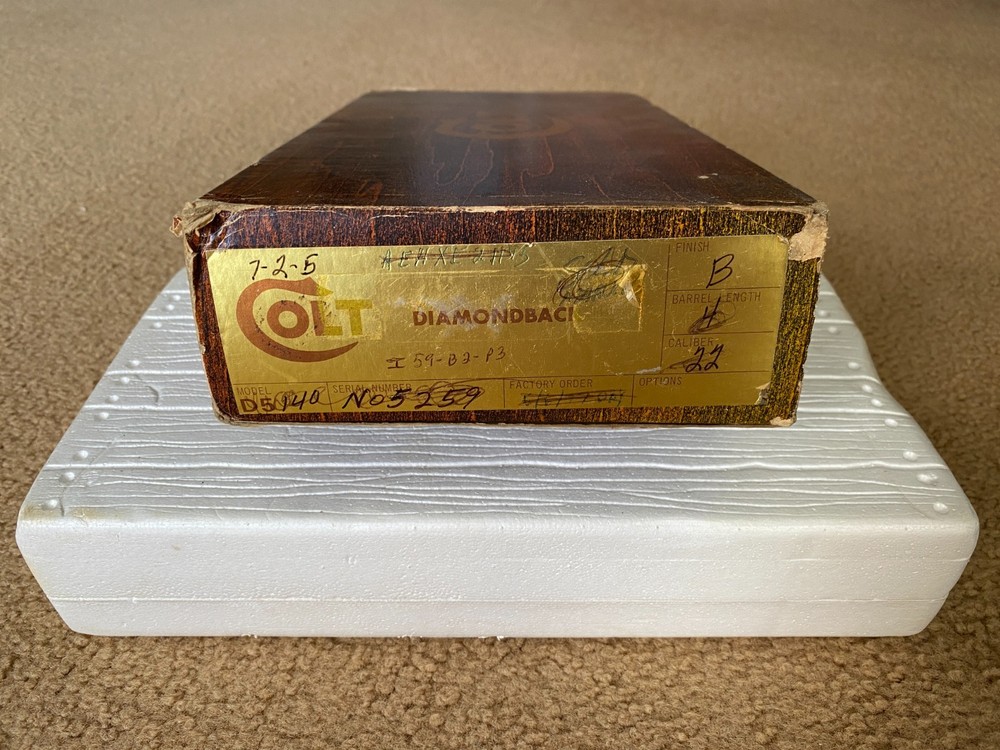 VINTAGE COLT DIAMONDBACK BOX