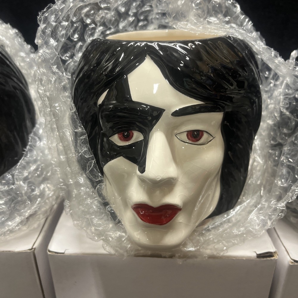 2015 Kiss Catalog Exclusive KISS 4 Mug Coffee Cup Set NIP