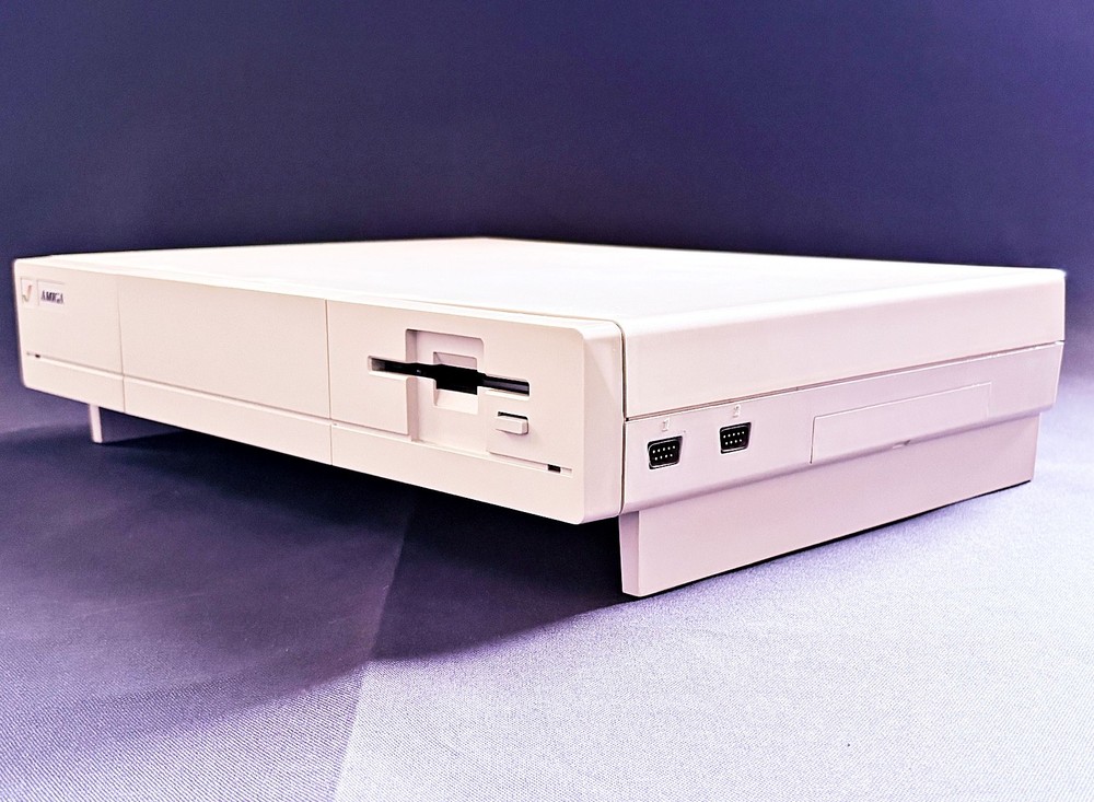 Commodore Amiga 1000 Computer W/ Mouse, Keyboard, Accessories, Software, & More!