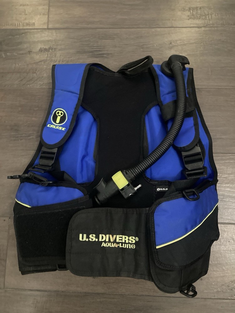 US Divers Aqua Lung BCD size Medium