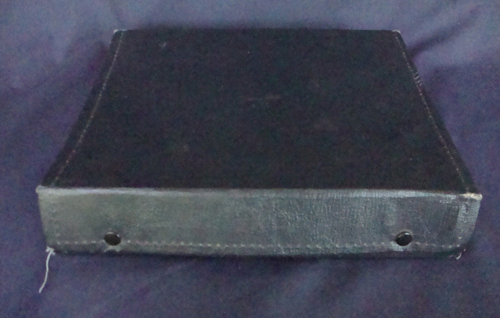 WM A Rogers Oneida Artistic Silverplate 16 Piece Dinner Knives Forks with Case