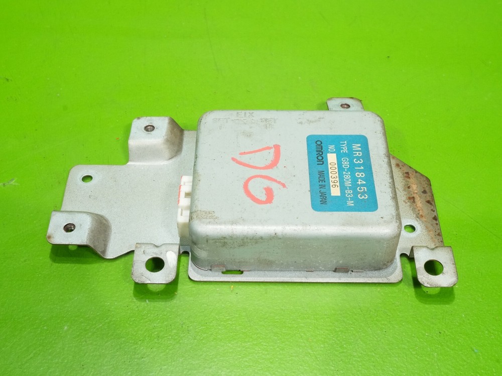 93-99 3000GT OEM MR318453 keyless entry computer control module