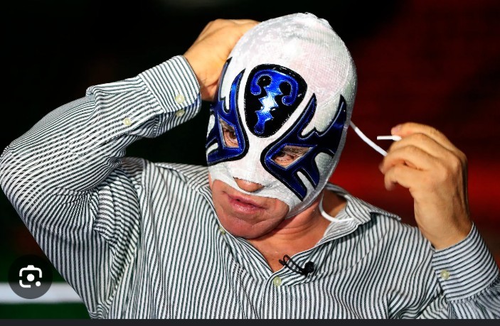 Atlantis CMLL. Semiprofesional Mask in White and Blue.
