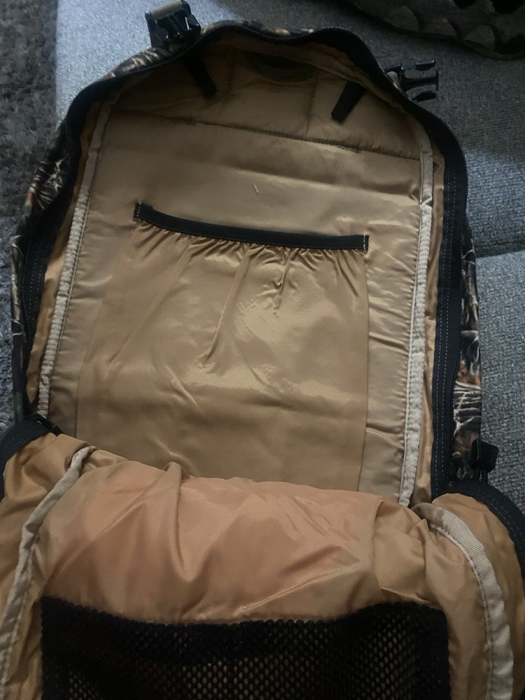 Cabelas Camo Backpack Seclusion 3D