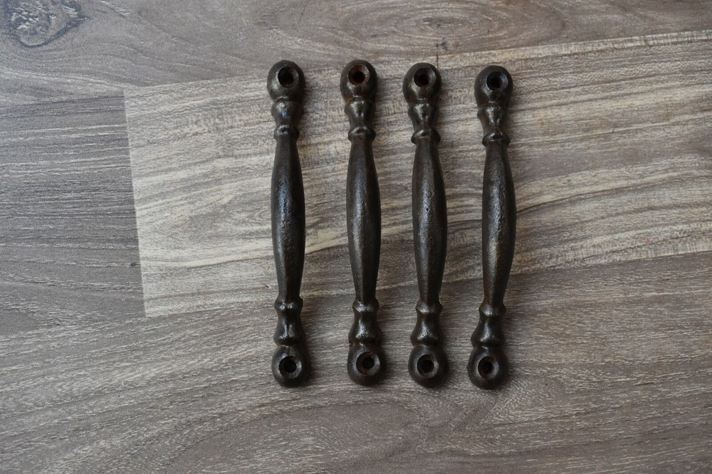 Handmade Victorian cast iron door cabinet screen handles pull rustic 4 Pic