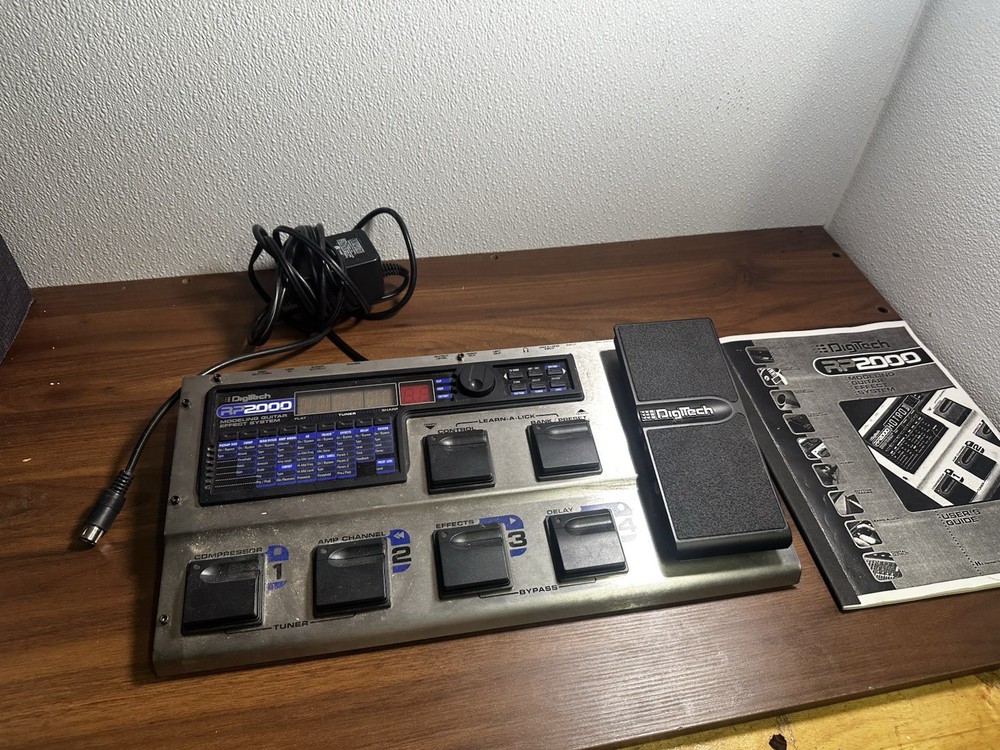 Digitech RP2000 Modeling Guitar Effect System Console FOR PARTS ONLY