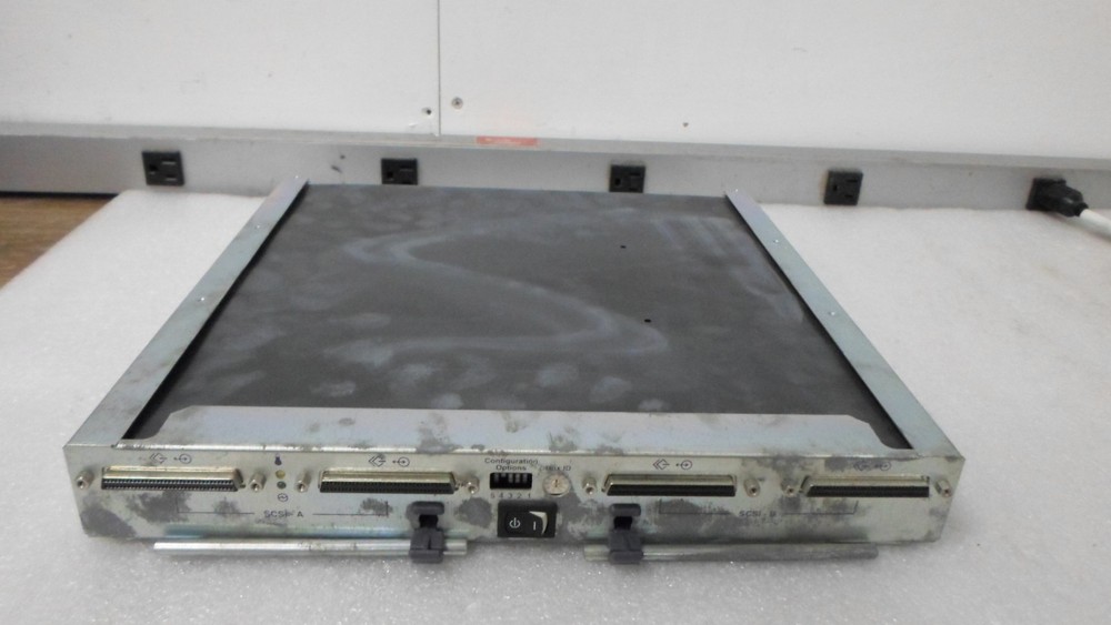 Sun 3750008-02 StorEdge D1000 SCSI Controller