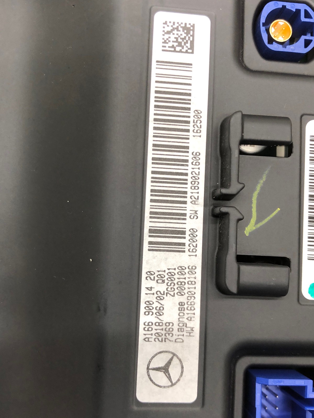 2016-2019 MERCEDES GLS 450 W166 FRONT DASH NAVI RADIO DISPLAY SCREEN 1669001420