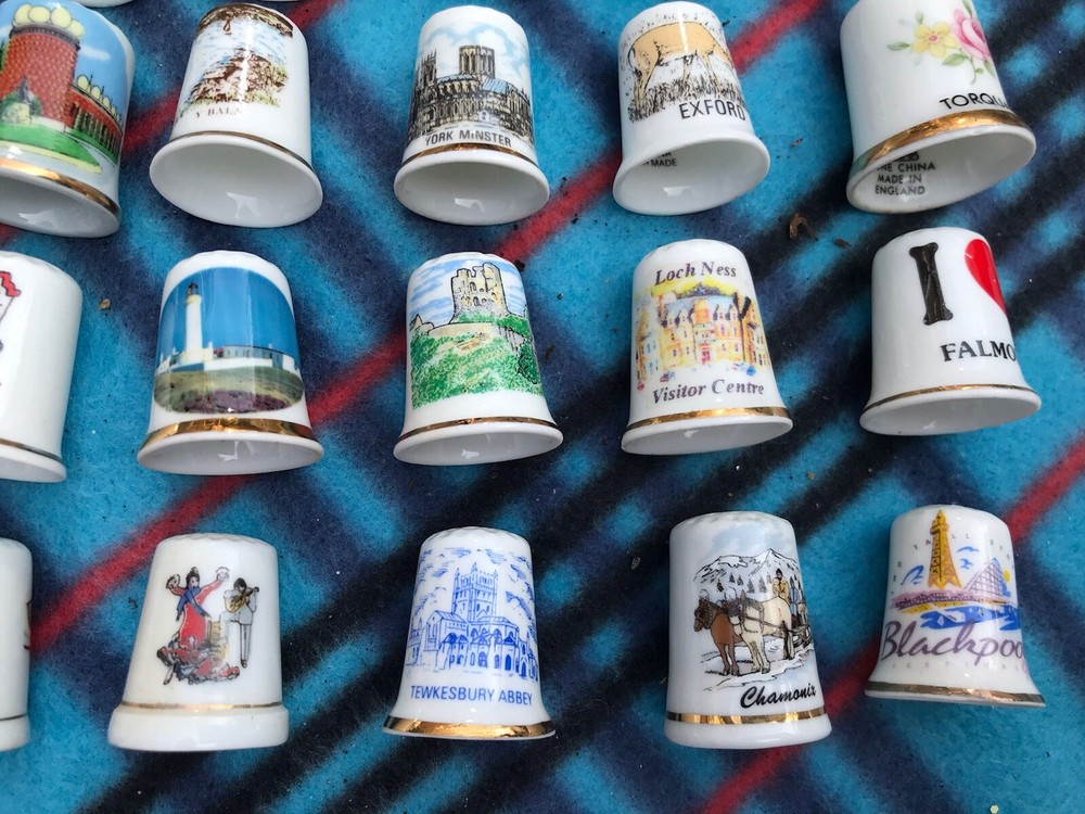 24x China Mixed Thimbles