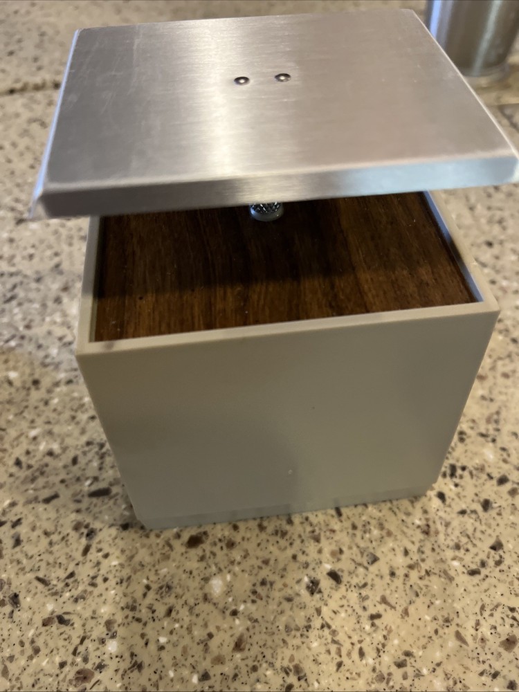 Prelude Scale Co. Postal Scale Accurate -one Pound Postal Scale