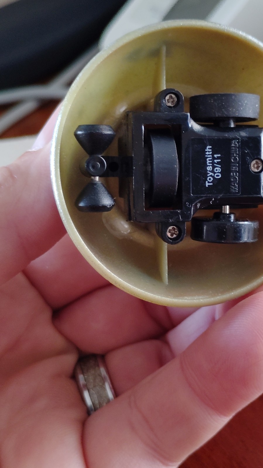 Toysmith Wind-Up UFO Alien Toy Silver Space Theme Boys & Girls MPN 09/11