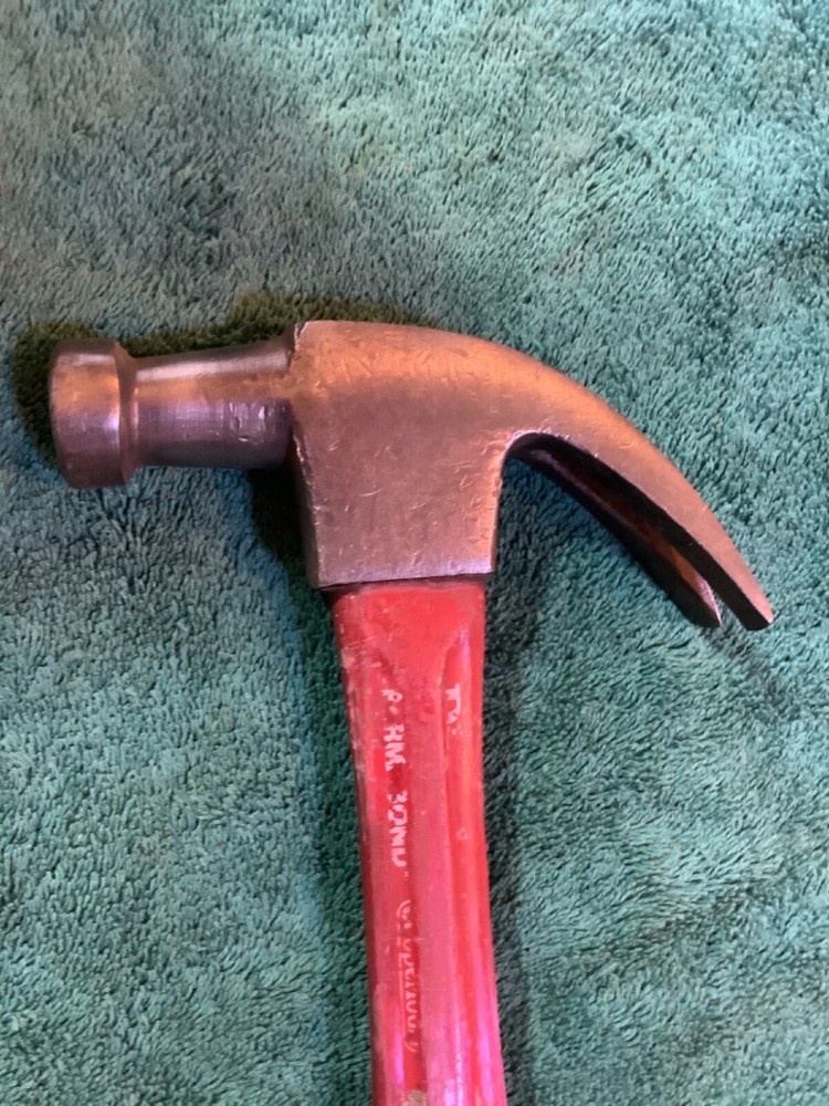 Plumb 1lb 6oz, carpenter hammer