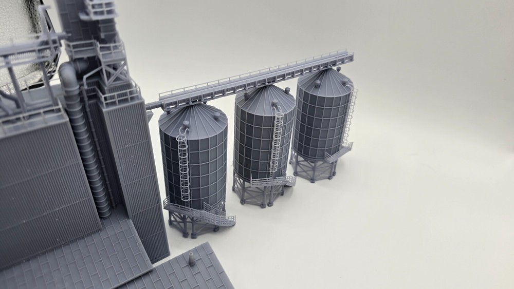 N Scale Grain Elevator 1:160