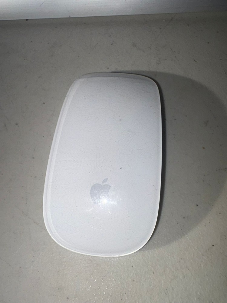 Apple A1296 Wireless Tactile MultiTouch Mouse MB829LL/A Tested Working