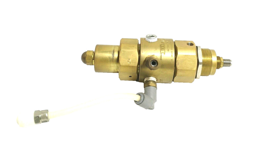 Tescom 44-3411S24 Pressure sensor regulator USED.