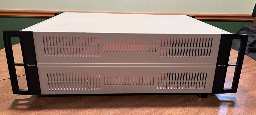 Fluke 5220A Transconductance Amplifier Calibrator