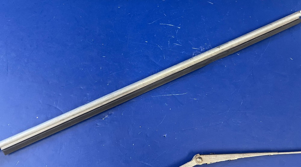 B-17F Bombardier’s Windshield Wiper Assembly