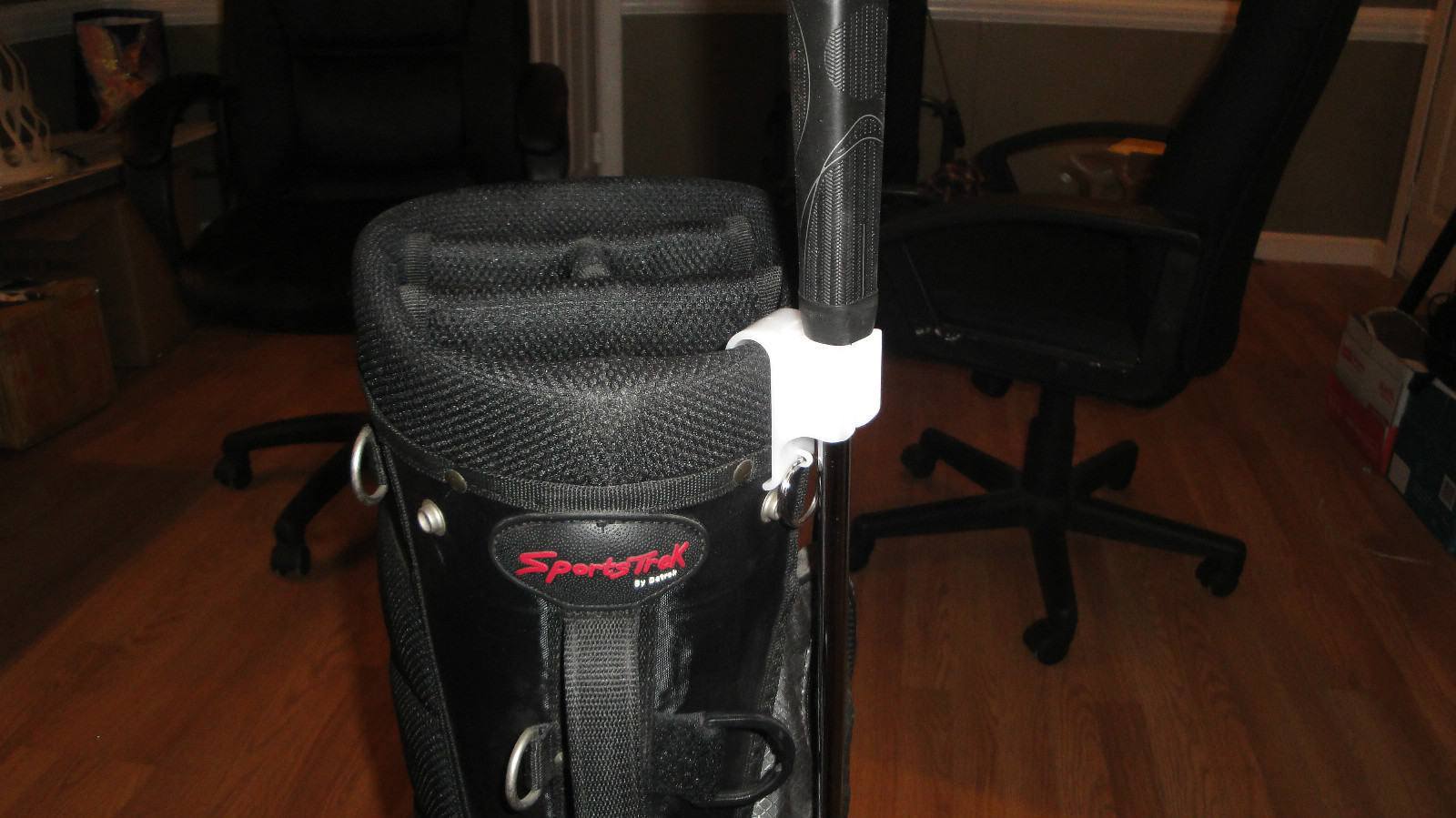 The Mighty Putter Clip Holder for golf bag