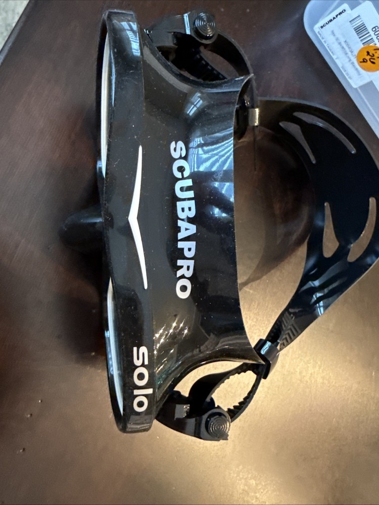 ScubaPro SOLO Mask Black White