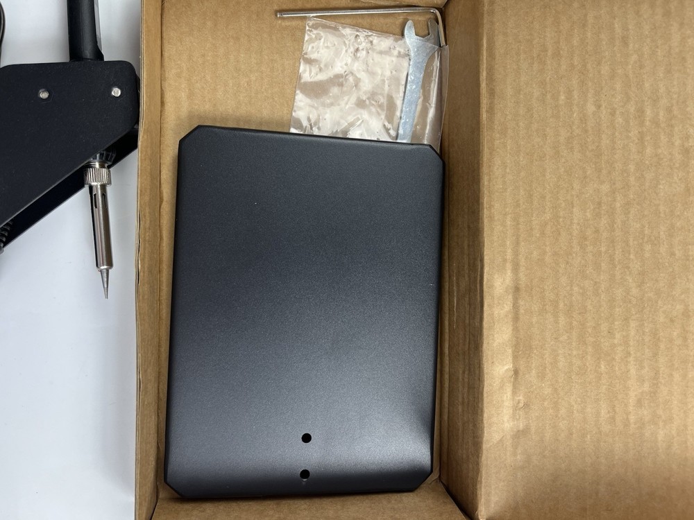 Cxydm Vertical Heat Pressing Machine With380PCS Threaded Inserts