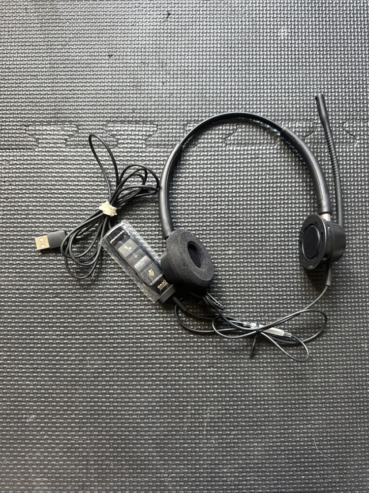 Plantronics HW520 Headset + Poly DA85-M Headset