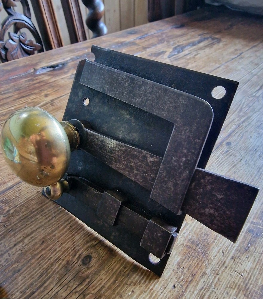 Restored Antique 18th Century Georgian Skeleton Lock, Knobs & Keep. c1760
