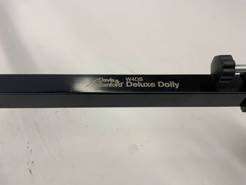 Rolling spreaders for tripod