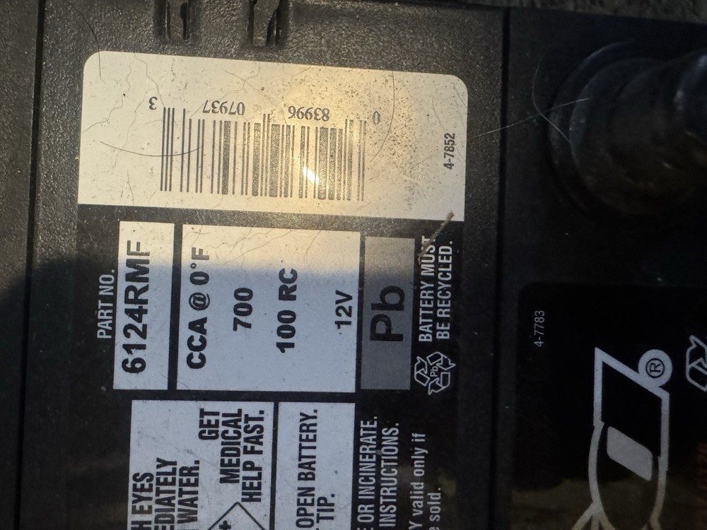 Deka 124R Battery. 700ccas 9/25 Sticker