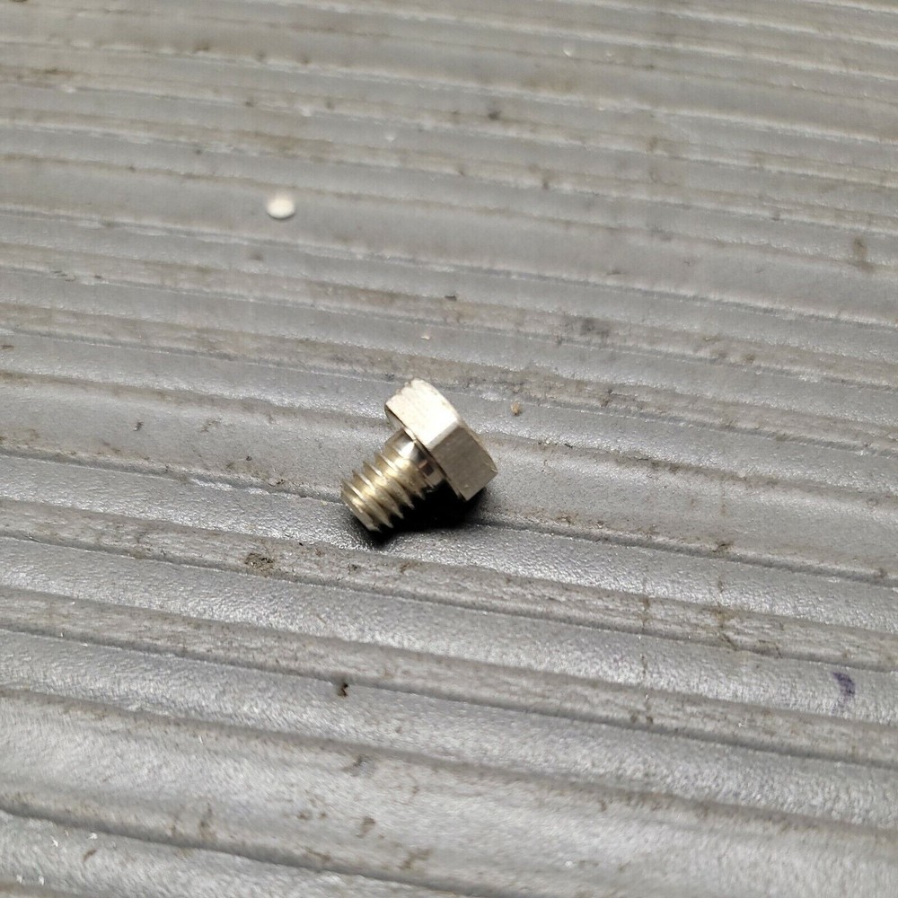 Marantz 250 Amplifier Face Plate Screw.